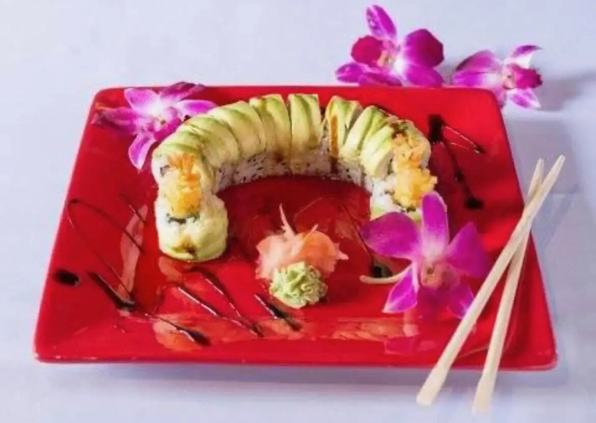 Dragon Roll sushi roll